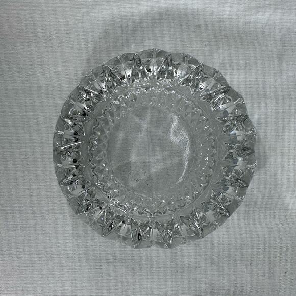 Vintage KIG Indonesia diamond Point Glass Ashtray/candy dish - Picture 4 of 7